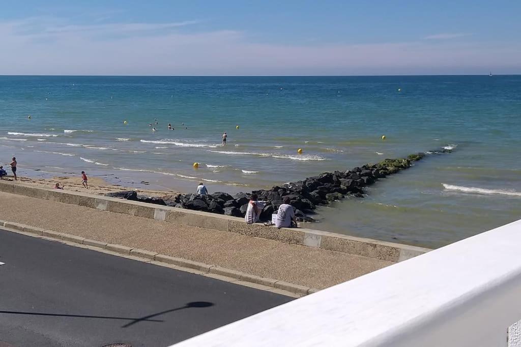 Vue Exceptionnelle En Front De Mer, 8 Personnes Ver-sur-Mer Luaran gambar